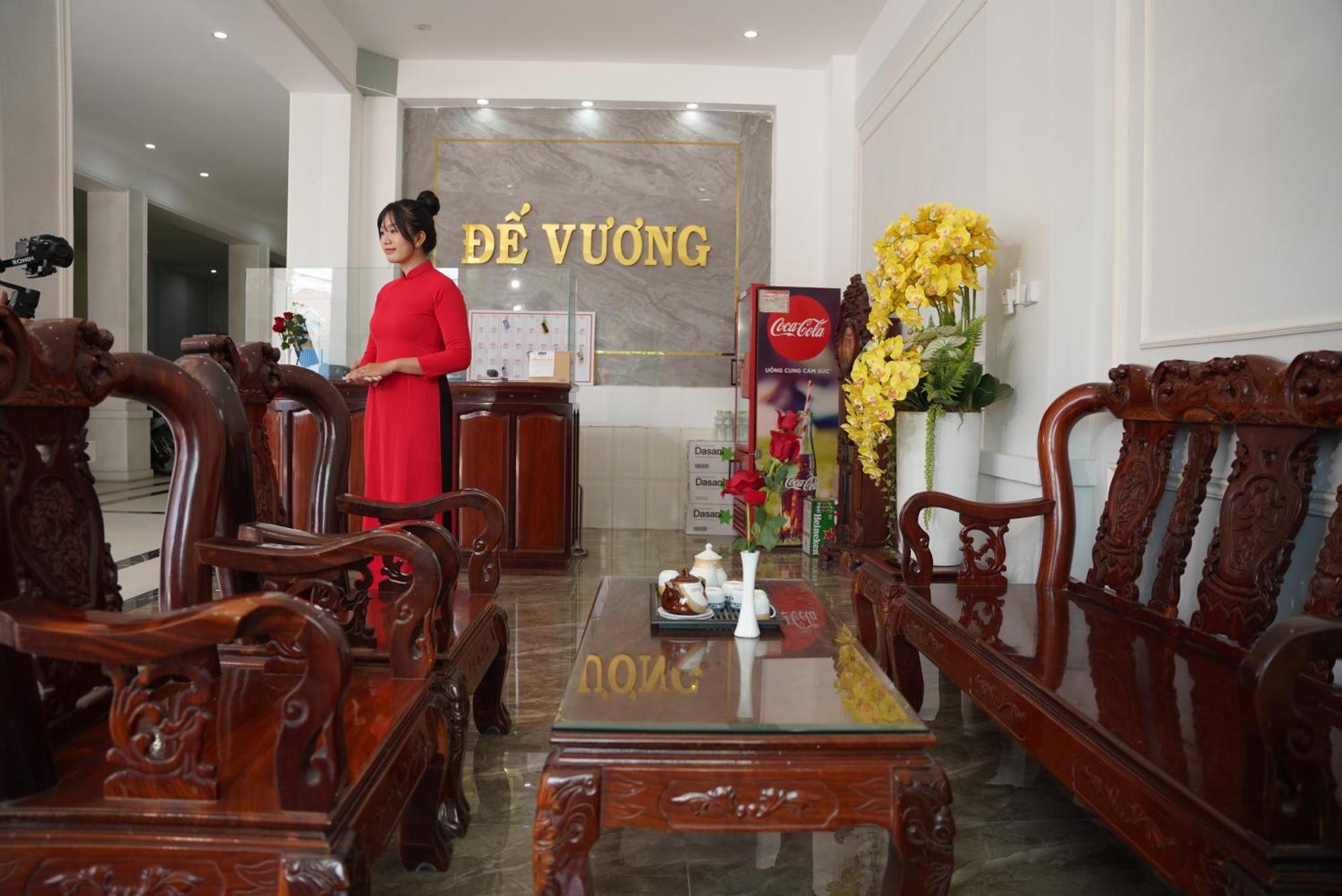 Khach San De Vuong Hotell Cao Lãnh Eksteriør bilde